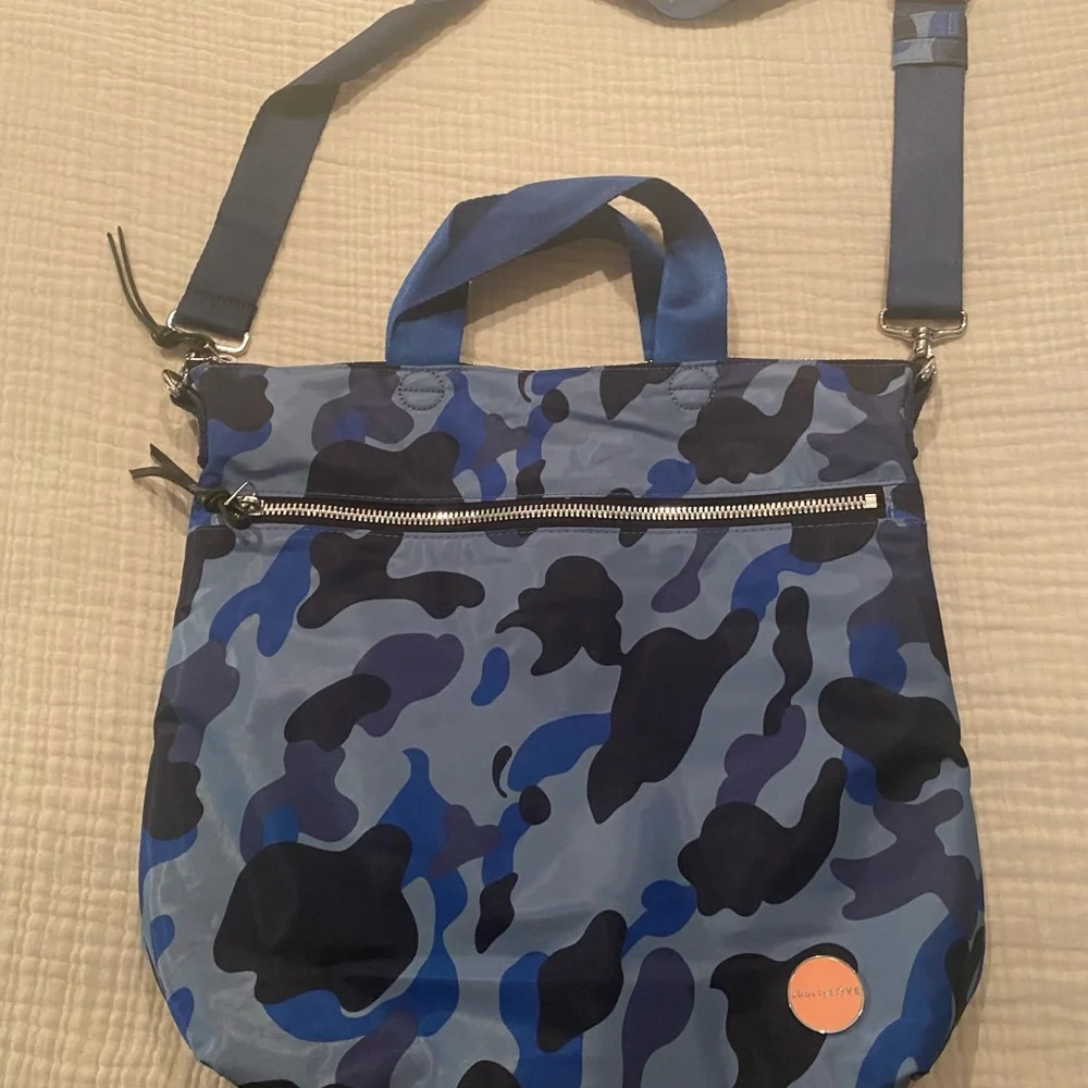 shortyLOVE Blue Camo Wonder Crossbody Bag - Picture 2 of 3